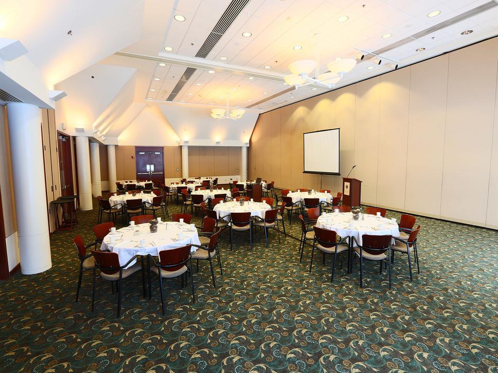 Haworth Inn & Conference Center Холланд Экстерьер фото
